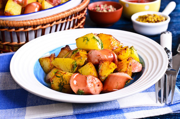 Potatoes with sausages