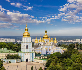 Fototapeta na wymiar Saint Michael's Golden-Domed Monastery, Kiev