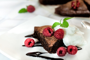 Chocolate cake with raspberry and mint