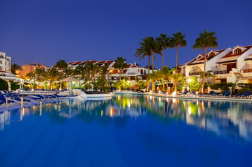 Fototapeta premium Swimming pool at night