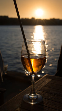 Sundowner am Hafen