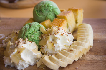 banana greentea sweet honey toast