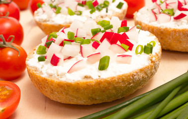 buns with cottage cheese and fresh radish