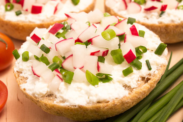 buns with cottage cheese and fresh radish