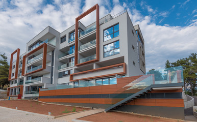 Modernes Bauwerk