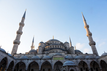 Fototapeta na wymiar Sultan Ahmed Mosque (Blue mosque) in Istanbul early in the morning, Turkey