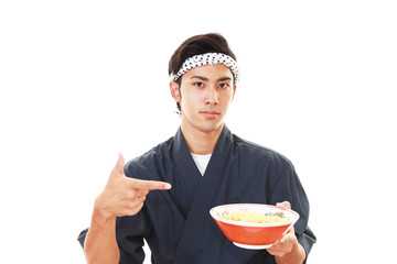 仕事中のラーメン職人