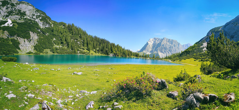 Seebensee mit Blick auf Zugspitze - Panorama
