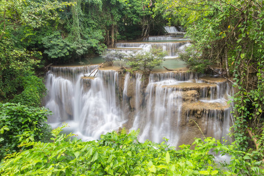 Waterfall , Hua Mae Kamin level 4 ,Kanchanaburi ,Thailand © Southtownboy Studio