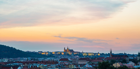 Obraz premium Evening scenery of Prague, Czech Republic