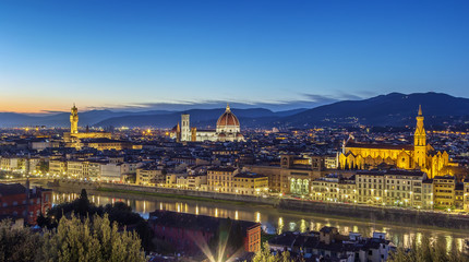 Fototapeta na wymiar view of Florence in evening, Italy