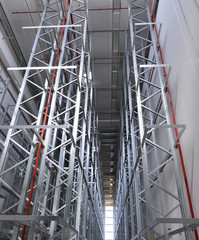 Impalcatura di ferro in magazzino