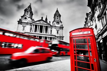 Papier Peint photo Bus rouge de Londres London, the UK. St Paul's Cathedral, red bus, taxi cab and red telephone booth.