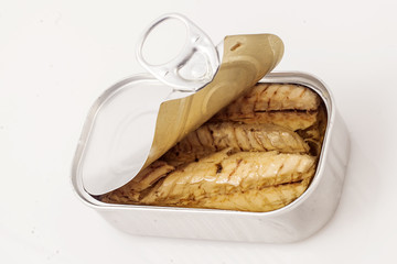 Tin of roast fish.