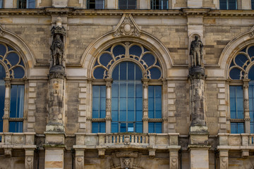 Fensterfassade vom neuen Rathaus in Hannover