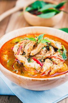 Red pork coconut curry (Panaeng) : Delicious and famous Thailand food
