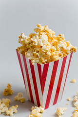 Full&nbsp;popcorn&nbsp;in&nbsp;classic&nbsp;popcorn&nbsp;box