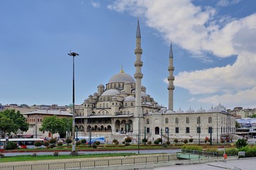 Fototapeta na wymiar New Mosque, Eminonu, Istanbul, Turkey