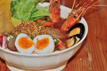 Noodles seafood is hot and spicy