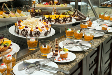  cakes