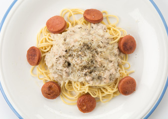 spaghetti cream sauce with sausage