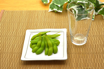 えだまめ　/　美味しいビールのおつまみ