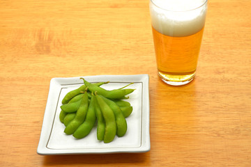 枝豆　/　ビールと相性バツグン