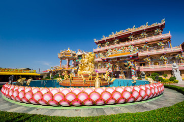 Fototapeta premium Naja statue of Chinese shrine temple, Chonburi, Thailand