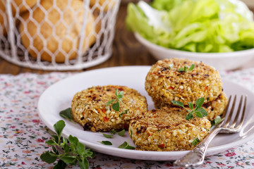Vegan burgers with cauliflower