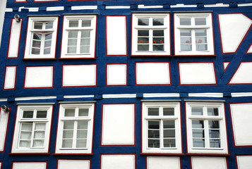 Fachwerkhaus blau rot Detail