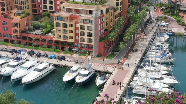 Les quais du port de Fontvieille à Monaco