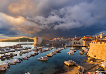 Fototapeta na wymiar city port in Dubrovnik. Croatia.