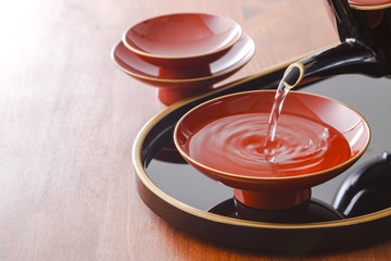 銚子と盃　Japanese decanter and cup
