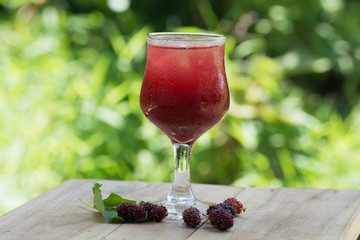 Drink juice made from mulberry trees.
