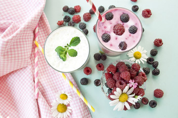 Obraz na płótnie Canvas cocktail and yogurt