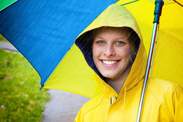 Happyn natural woman in the rain