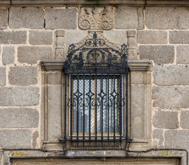 Antigua ventana enrejada