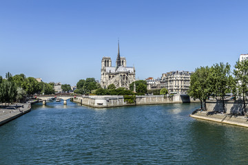 Fototapeta na wymiar Notre Dam and the Seine River. Paris, France.