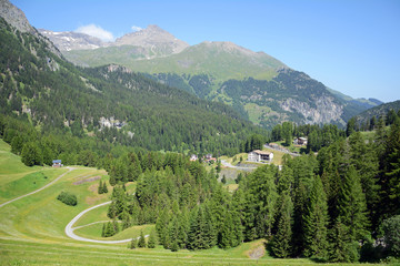 Fototapeta na wymiar Oberhalbstein bei Sur/Marmorera, Graubünden