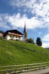 Fototapeta na wymiar Italia,Trentino Alto Adige,Bolzano,il paese di Valdurna.