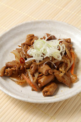 もつの辛味噌炒め
