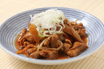 もつの辛味噌炒め