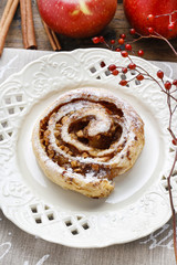 Rolls with apple and cinnamon