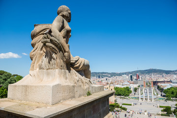 Obraz premium statue in front of National Art Museum of Catalonia in Barcelona, Spain