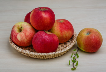 Few apples