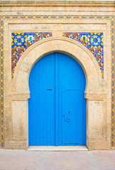 Tunisia, El Jem, old houses of the Medina, detail of a door