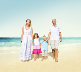 Fototapeta na wymiar Family Beach Enjoyment Holiday Summer Concept