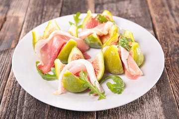 fresh fig and prosciutto