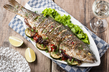 Poisson au four avec des légumes