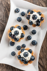 Cupcakes with blueberries
